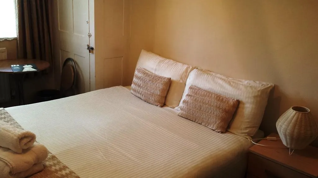 Hostel Whitechapel Rooms